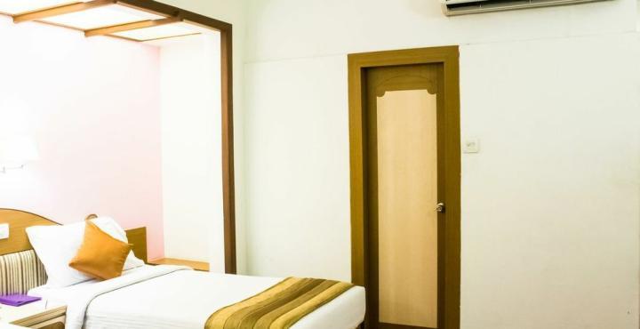 Hotel Park Central Koregaon Park Pune Dış mekan fotoğraf