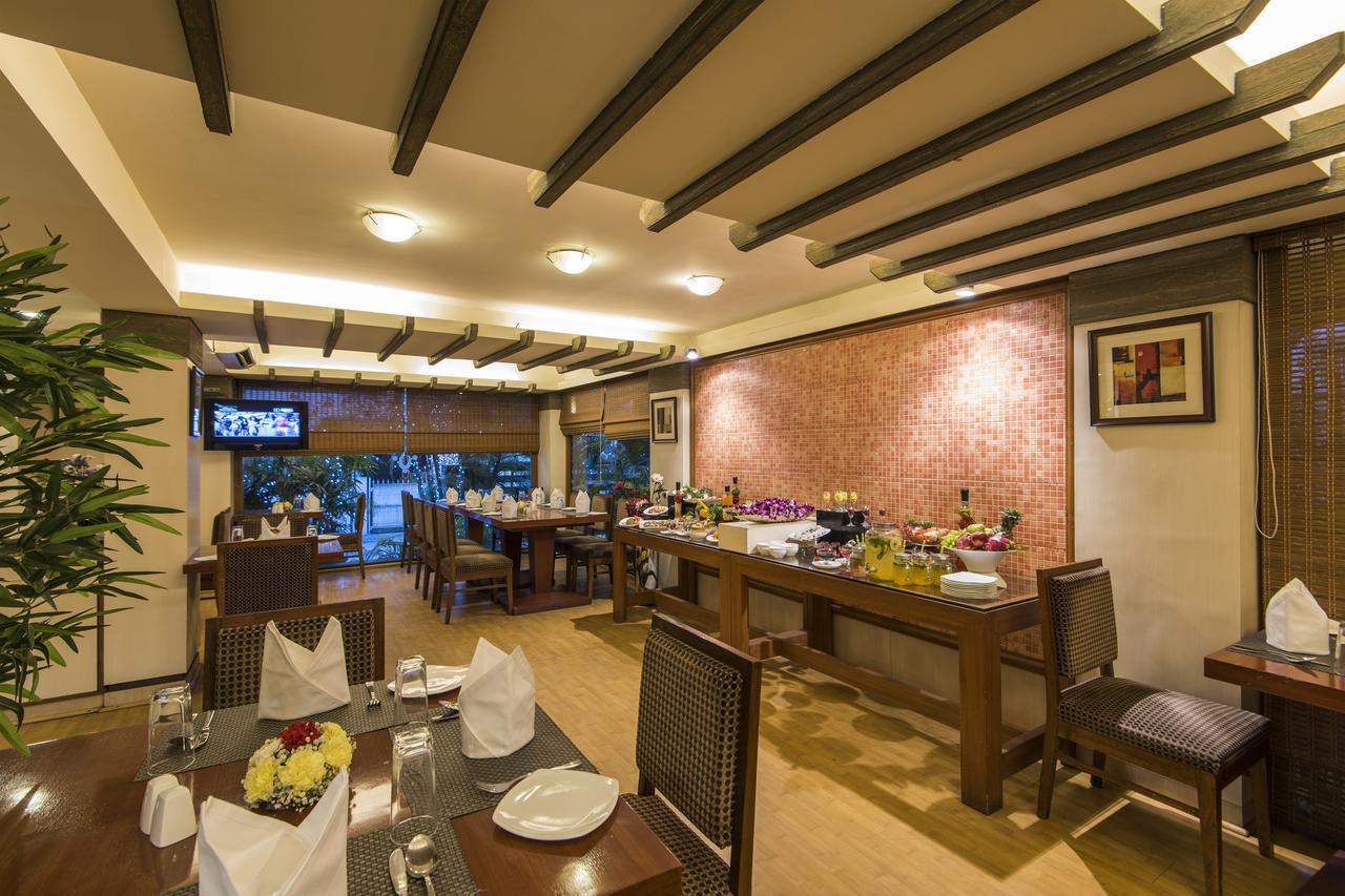 Hotel Park Central Koregaon Park Pune Dış mekan fotoğraf