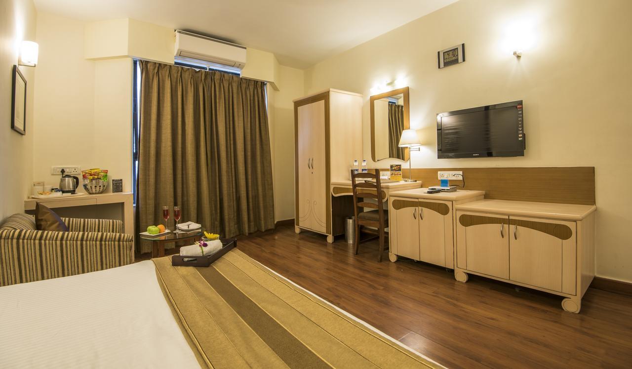 Hotel Park Central Koregaon Park Pune Dış mekan fotoğraf