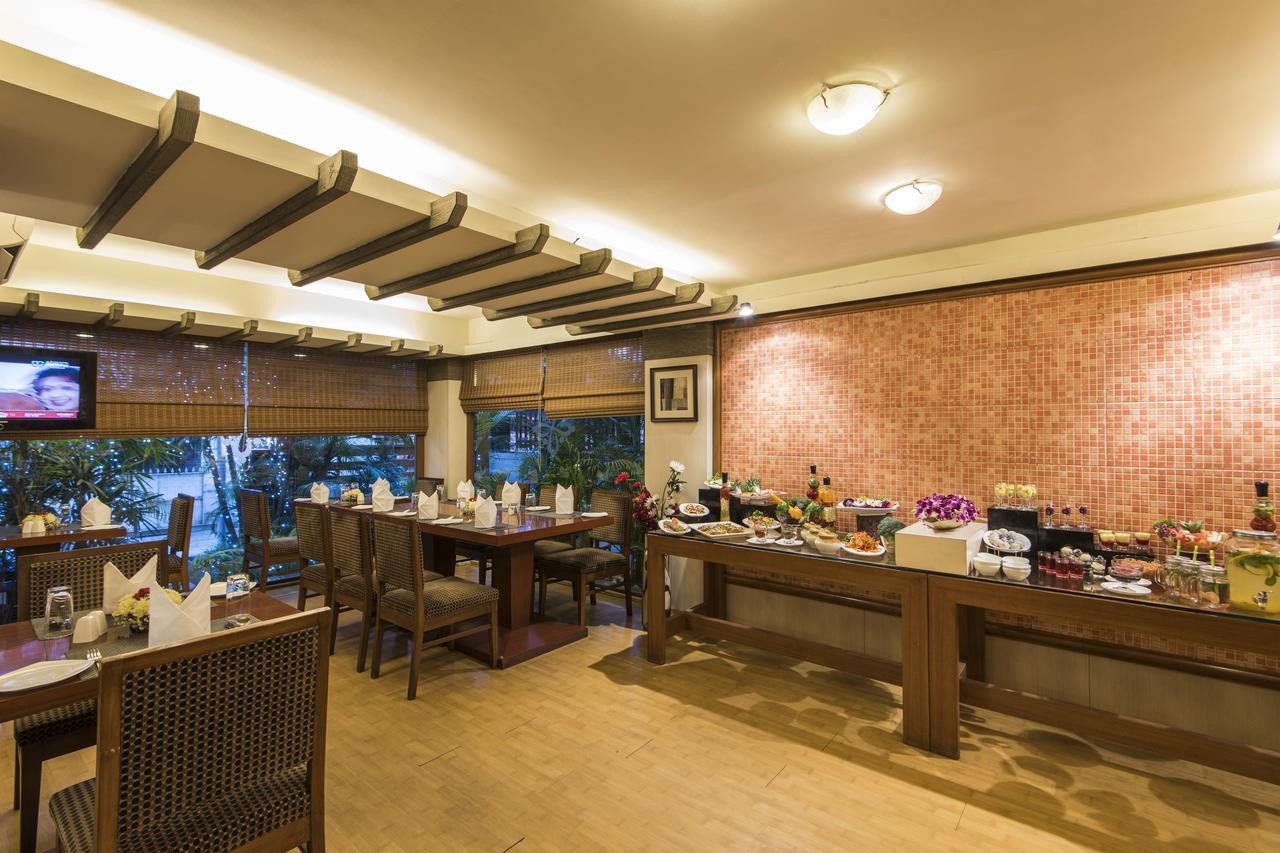Hotel Park Central Koregaon Park Pune Dış mekan fotoğraf