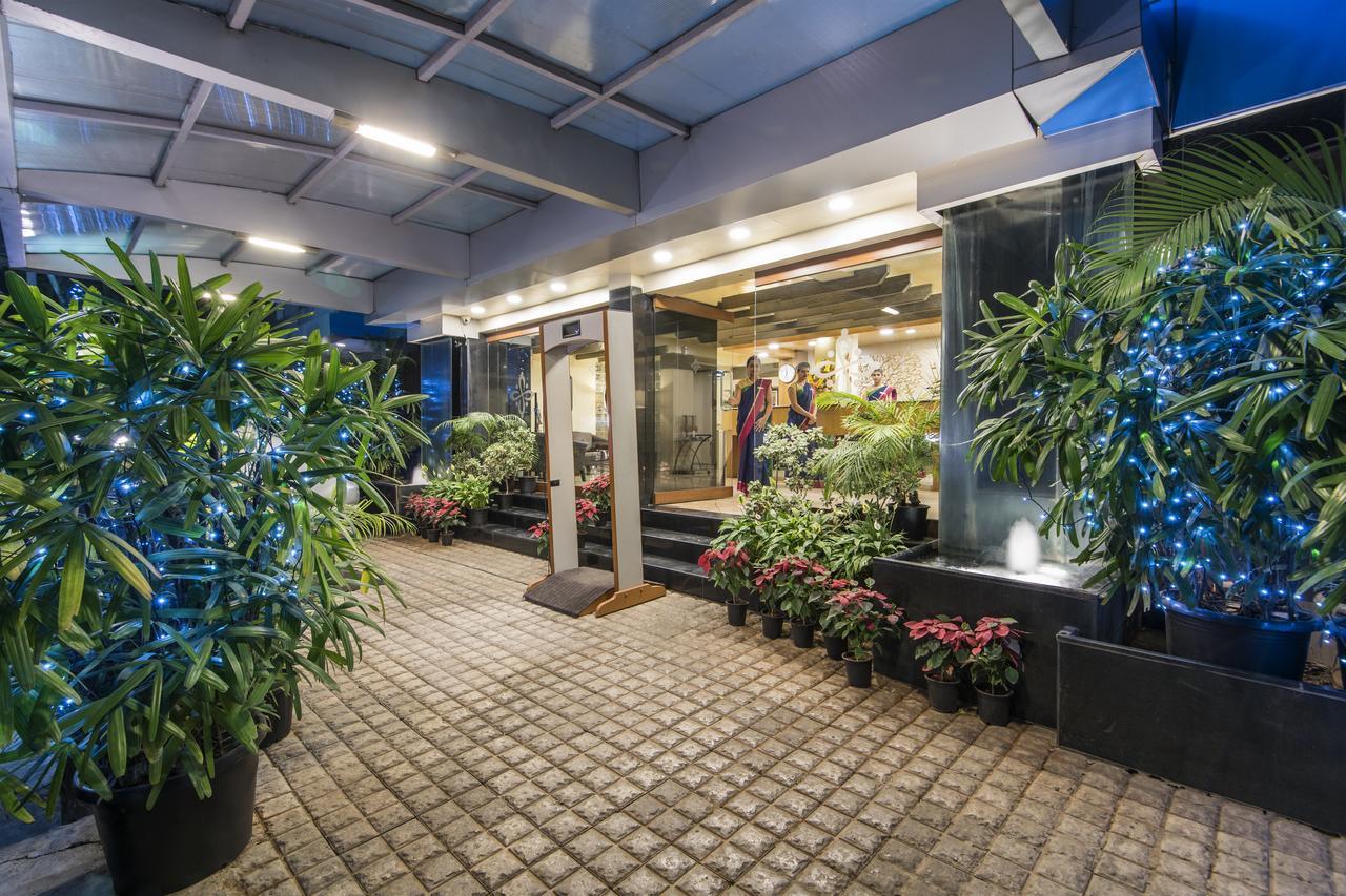 Hotel Park Central Koregaon Park Pune Dış mekan fotoğraf