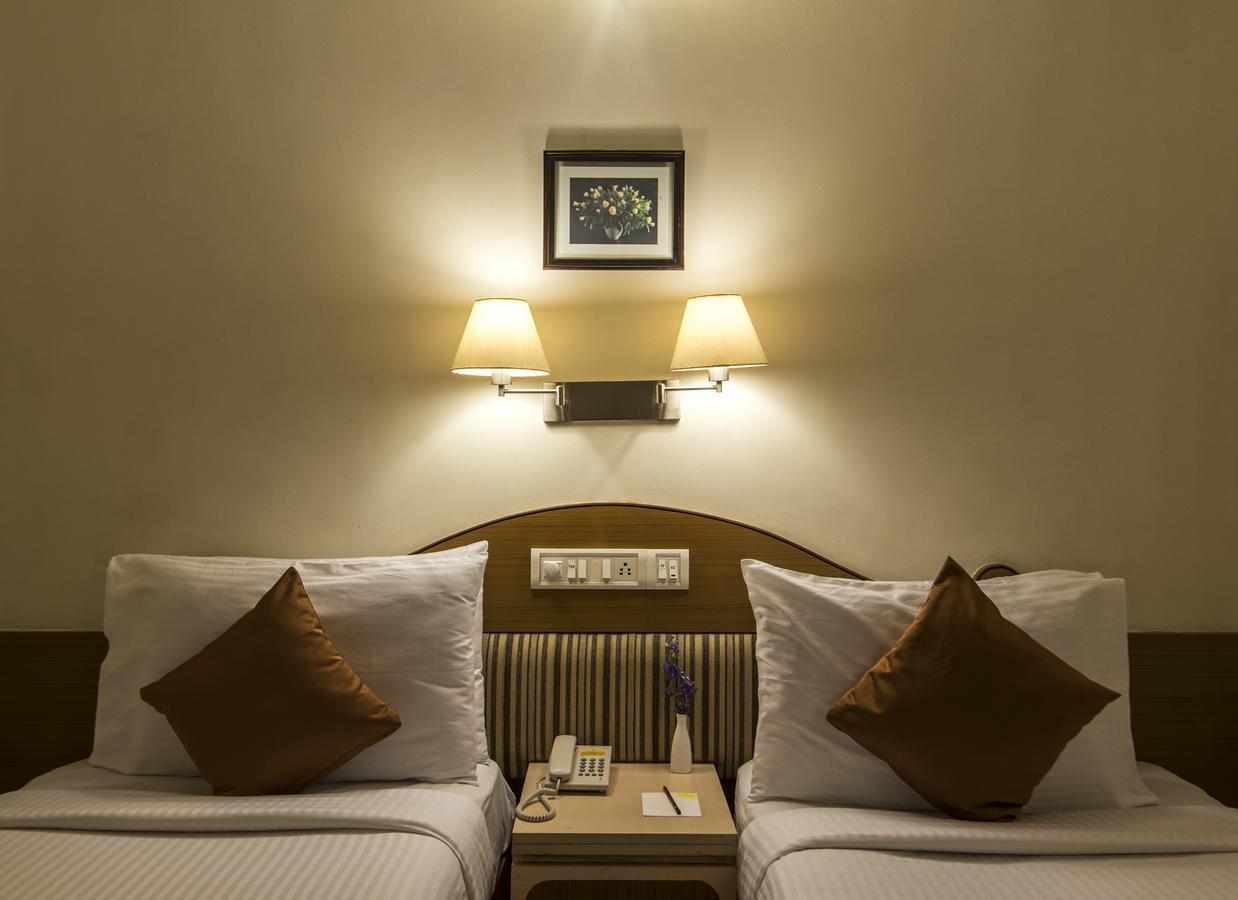 Hotel Park Central Koregaon Park Pune Dış mekan fotoğraf