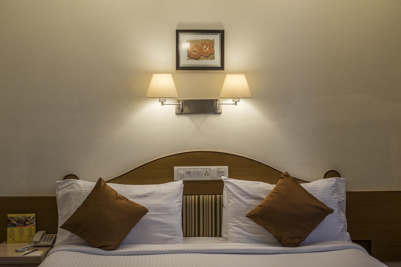 Hotel Park Central Koregaon Park Pune Dış mekan fotoğraf