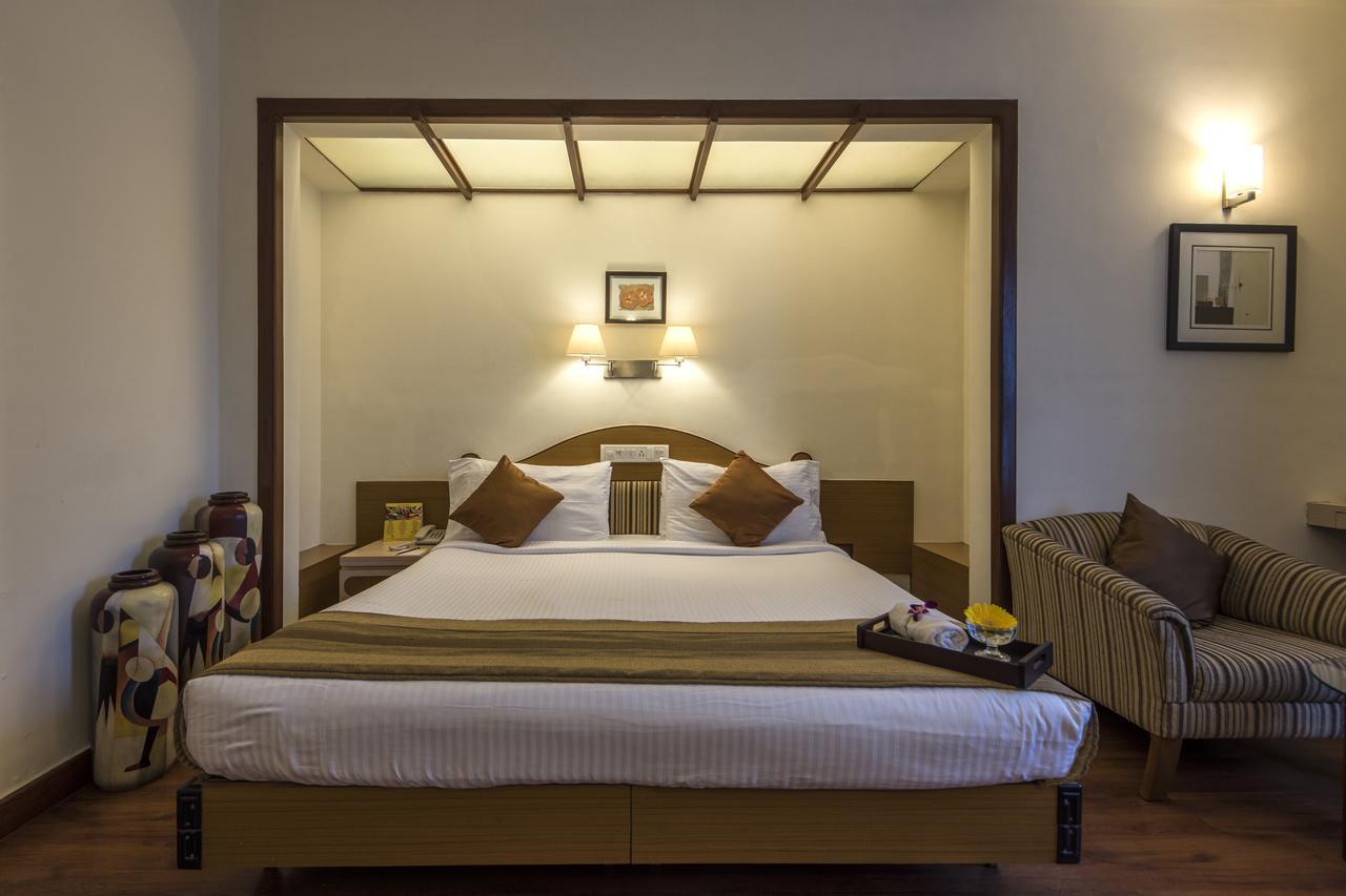 Hotel Park Central Koregaon Park Pune Dış mekan fotoğraf