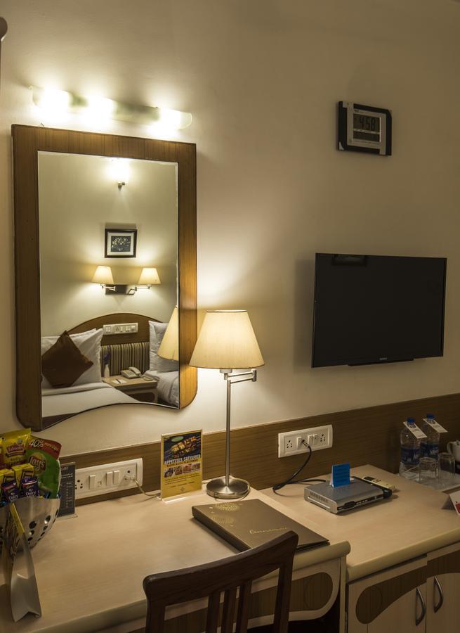 Hotel Park Central Koregaon Park Pune Dış mekan fotoğraf