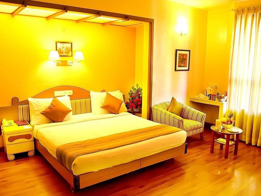 Hotel Park Central Koregaon Park Pune Dış mekan fotoğraf