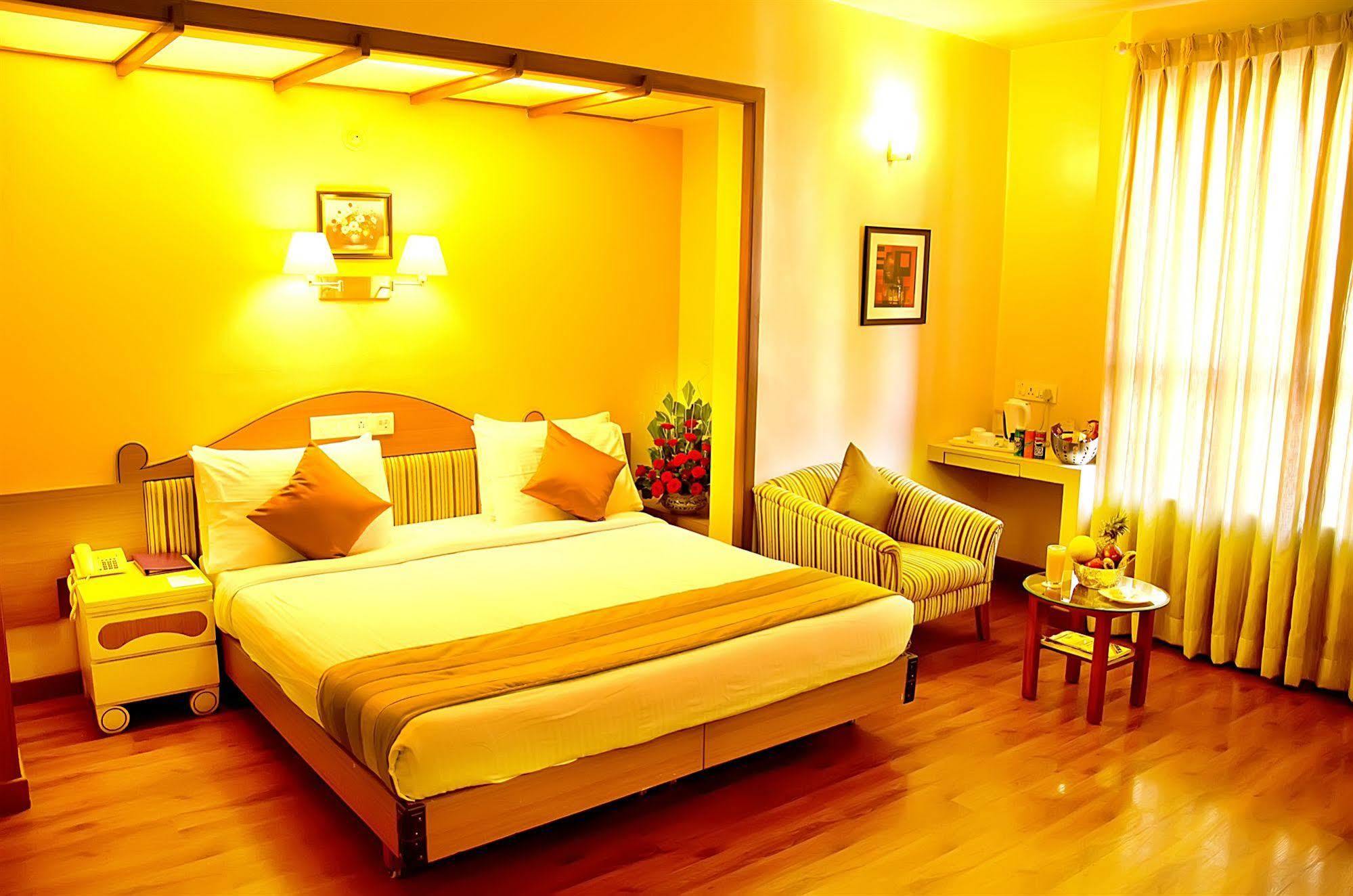 Hotel Park Central Koregaon Park Pune Dış mekan fotoğraf