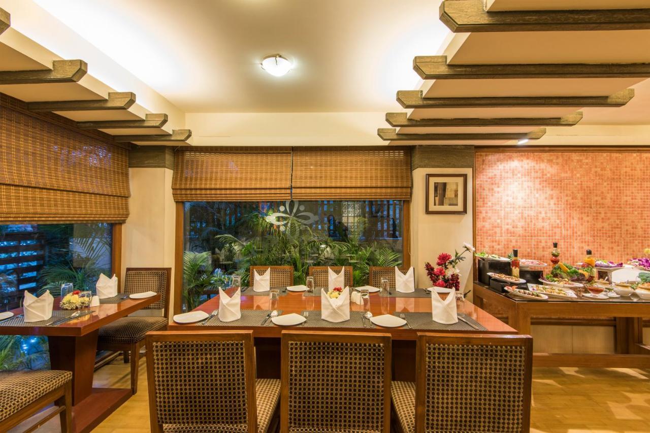 Hotel Park Central Koregaon Park Pune Dış mekan fotoğraf