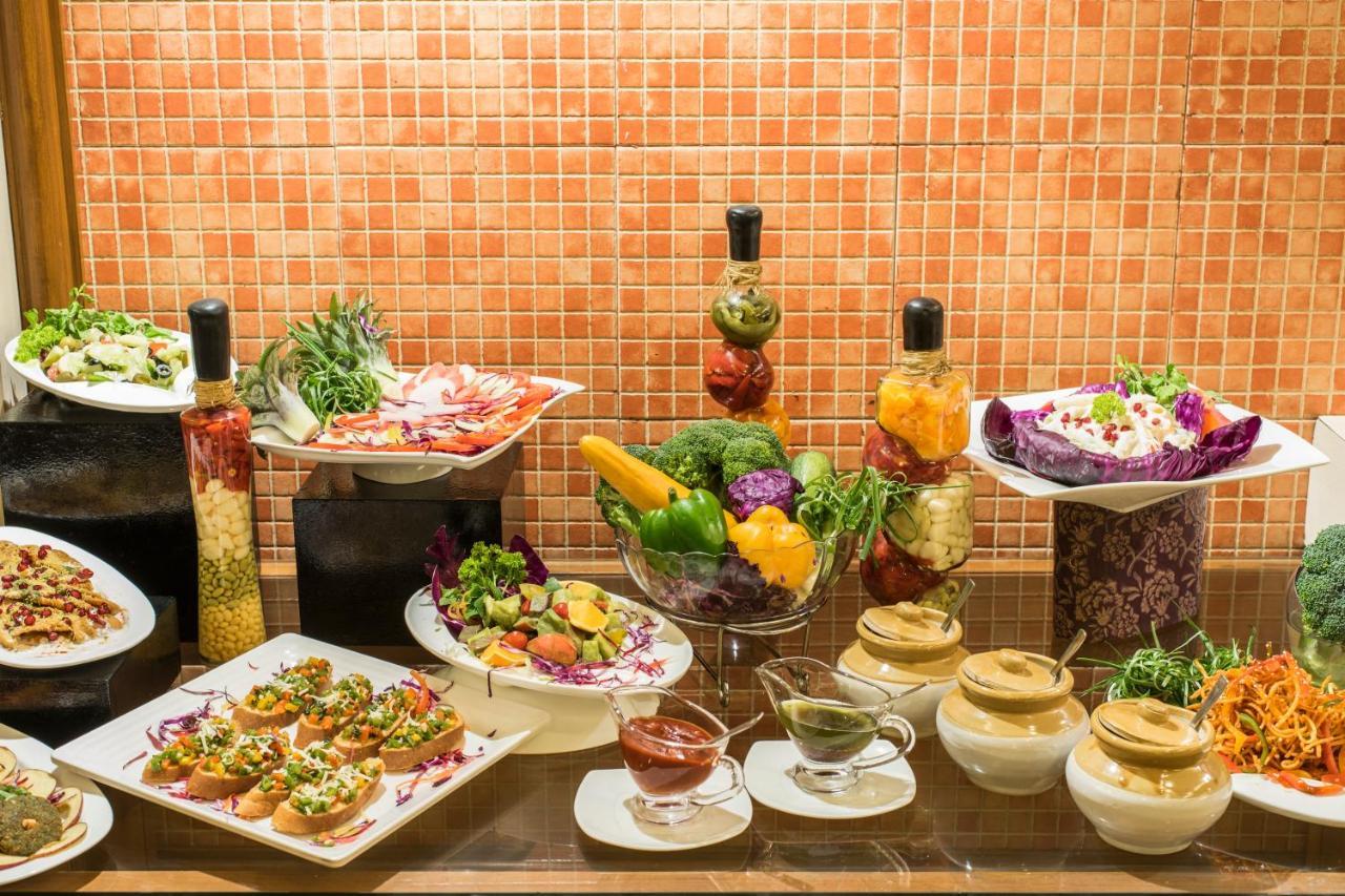 Hotel Park Central Koregaon Park Pune Dış mekan fotoğraf