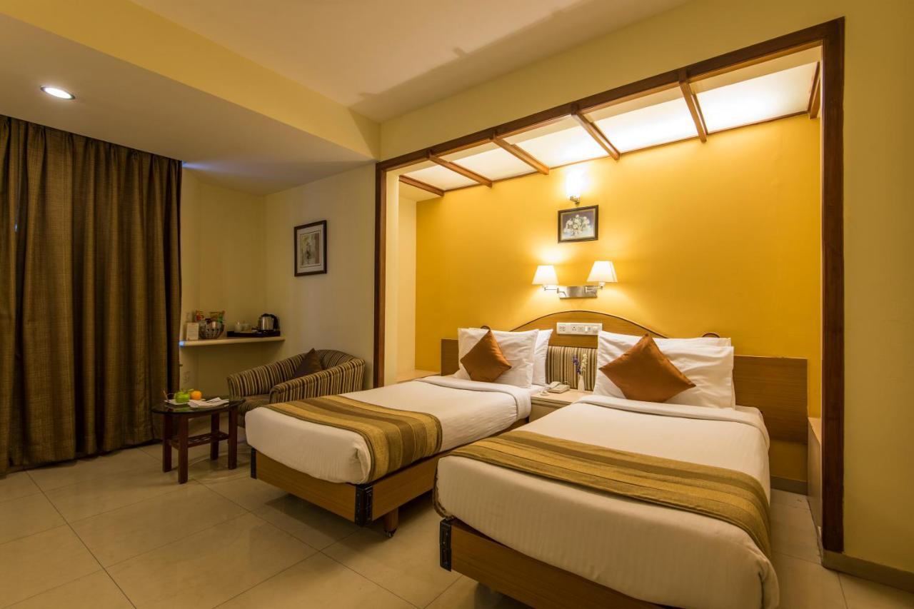 Hotel Park Central Koregaon Park Pune Dış mekan fotoğraf