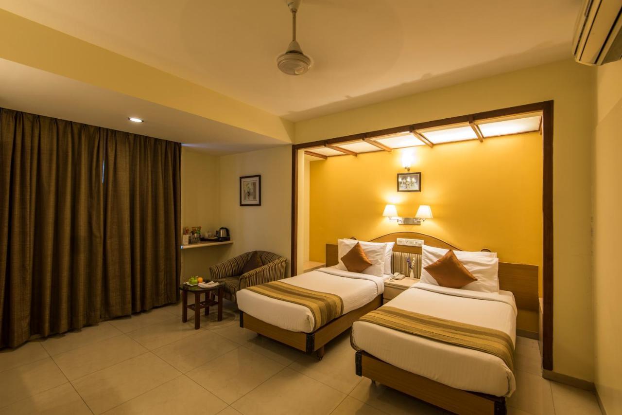 Hotel Park Central Koregaon Park Pune Dış mekan fotoğraf